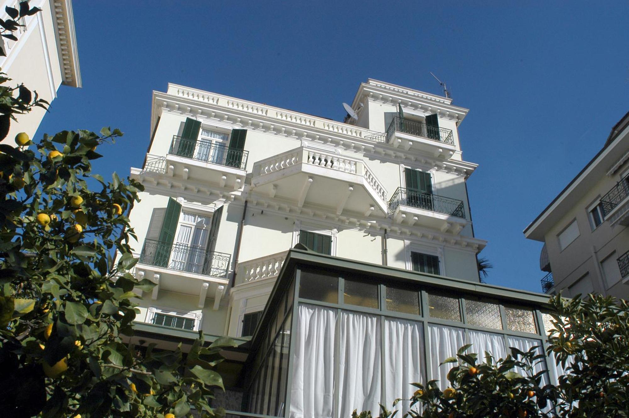 Villa Virginia Bordighera Exterior photo